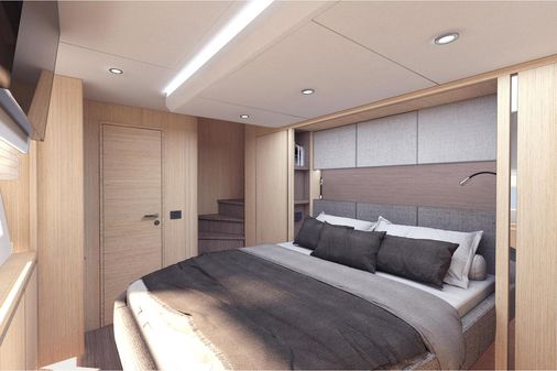 Aquila 70 Luxury image