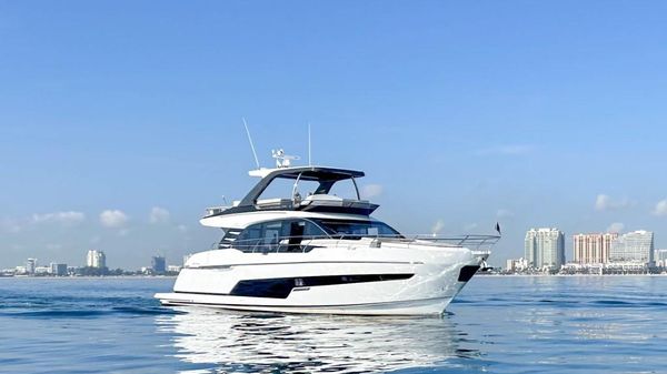 Fairline Squadron 68 