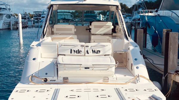 Sea Ray 450 Sundancer