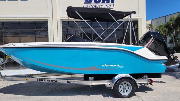 Bayliner Element M17 