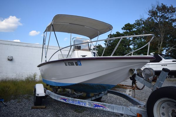 Cape Craft 17 CC - main image