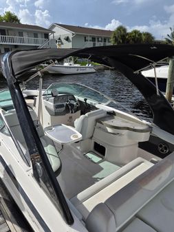 Regal 27-FASDECK image