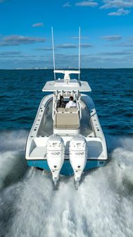 Yellowfin 32 image