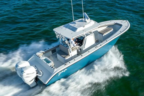 Yellowfin 32 image