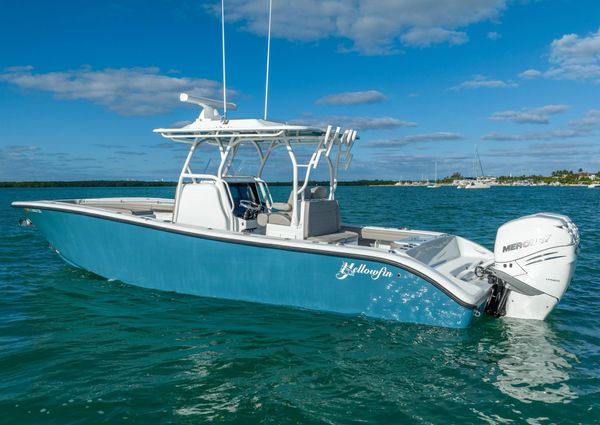 Yellowfin 32 image