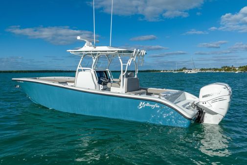 Yellowfin 32 image