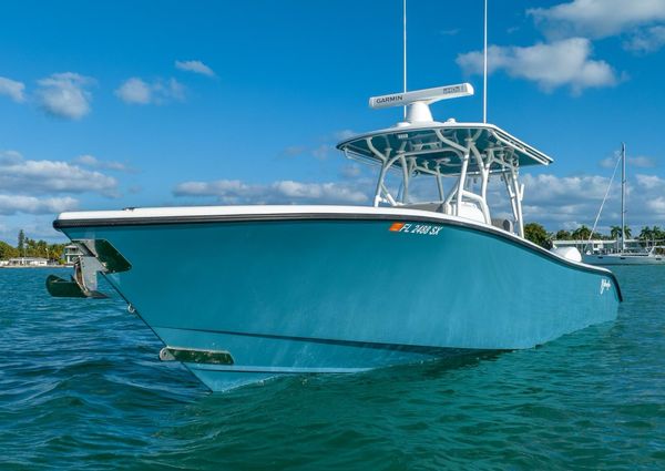 Yellowfin 32 image