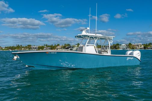 Yellowfin 32 image