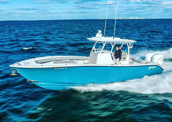 Yellowfin 32 image