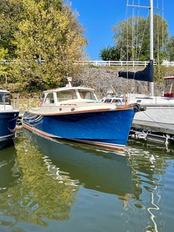 Hinckley PICNIC-BOAT-CLASSIC-36 image