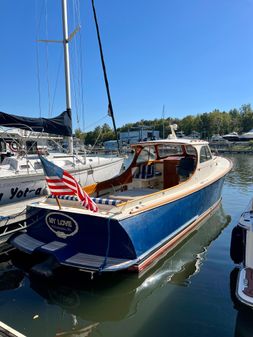 Hinckley PICNIC-BOAT-CLASSIC-36 image