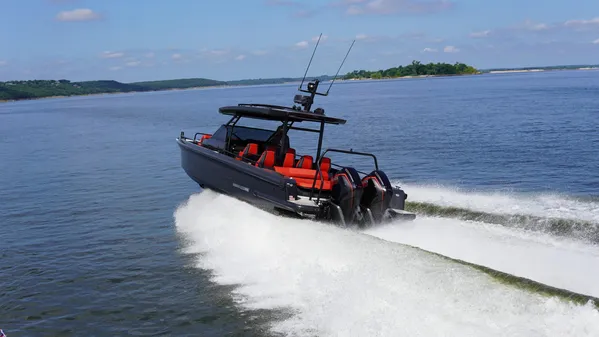 BRABUS Shadow 900 Sun Top image