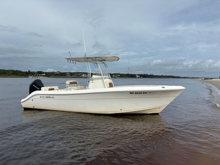 Cobia 237-CENTER-CONSOLE image