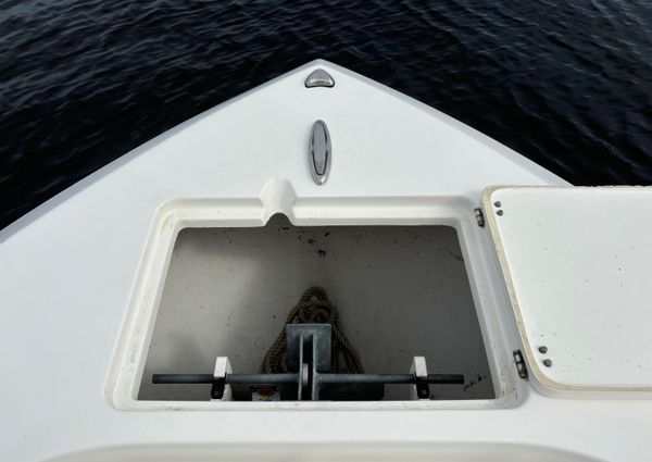 Cobia 237-CENTER-CONSOLE image