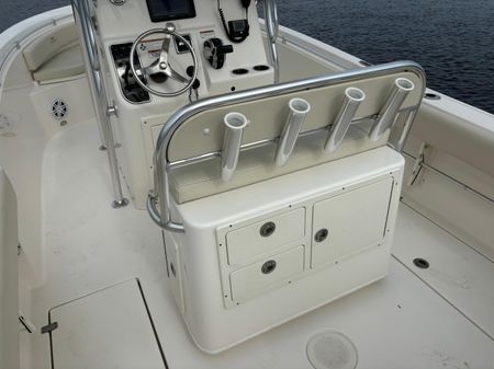 Cobia 237-CENTER-CONSOLE image