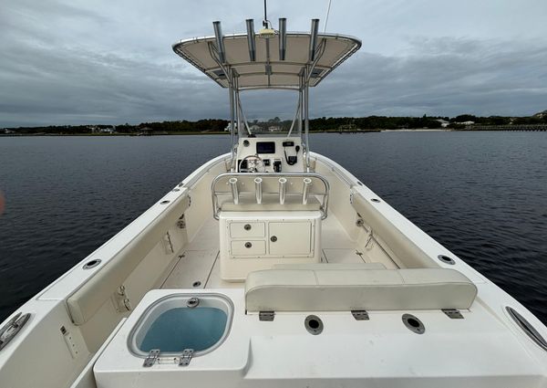 Cobia 237-CENTER-CONSOLE image