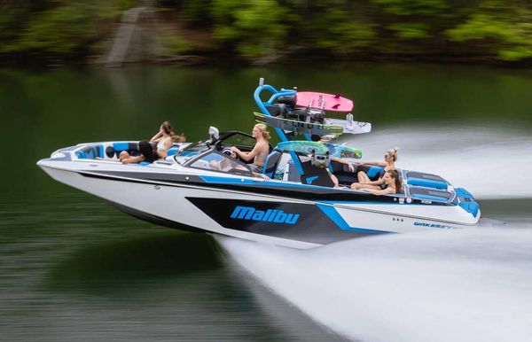 2023 Malibu Wakesetter 24 MXZ