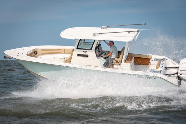 Sea Pro 320 DLX Offshore - main image
