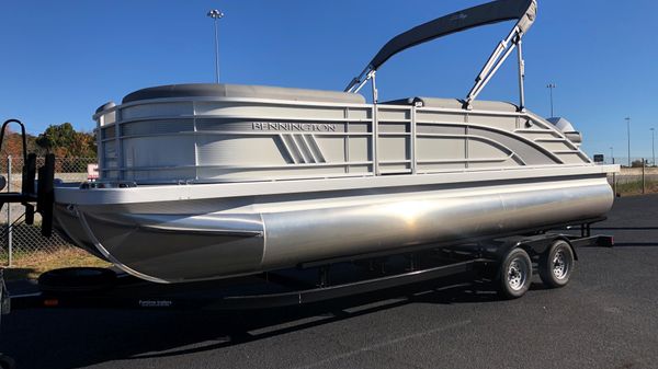 Bennington 23 LSB
