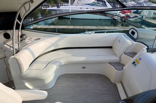 Cruisers Yachts 520 Express image