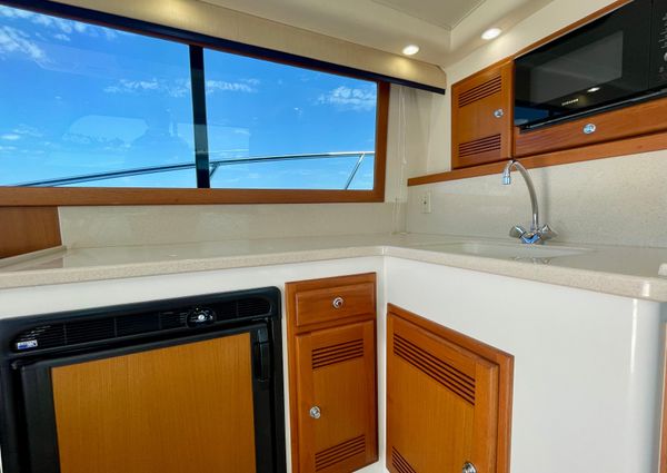 Cabo 35 Flybridge image