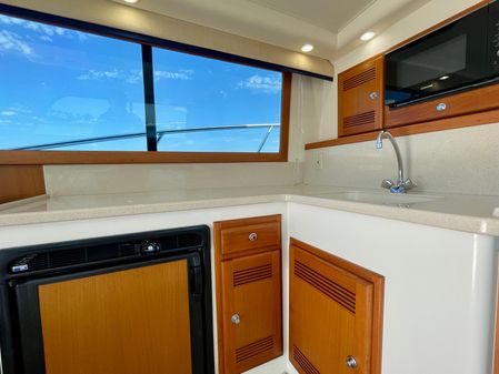 Cabo 35 Flybridge image