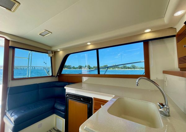 Cabo 35 Flybridge image