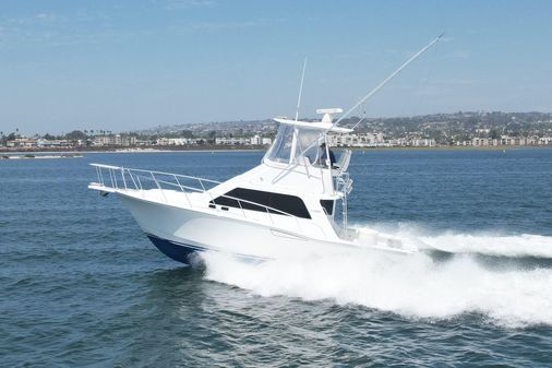 Cabo 35 Flybridge image