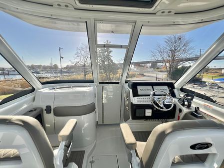 Crownline 280-DC image