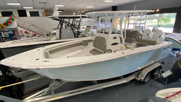 Sea Pro 259 Center Console
