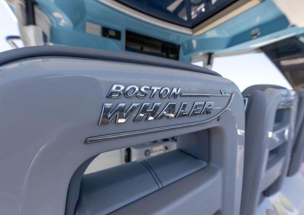 Boston Whaler 420 Outrage image