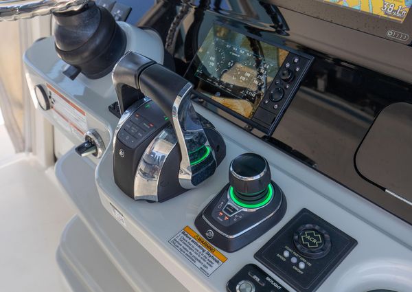 Boston Whaler 420 Outrage image