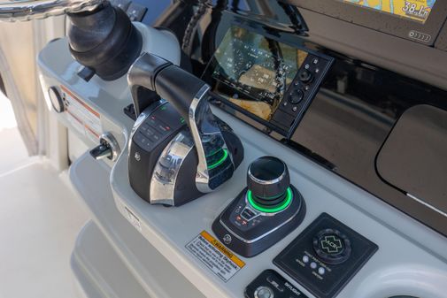 Boston Whaler 420 Outrage image