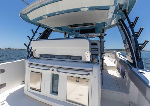 Boston Whaler 420 Outrage image