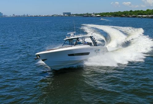 Boston Whaler 420 Outrage image