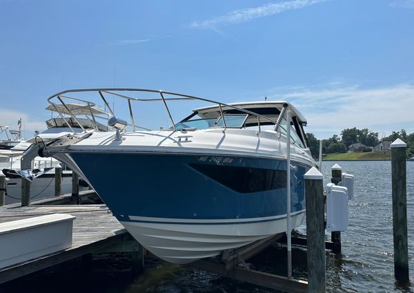 Sea Ray 320 Sundancer image