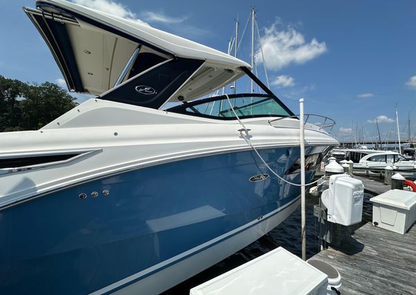 Sea Ray 320 Sundancer image