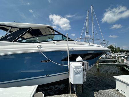 Sea Ray 320 Sundancer image