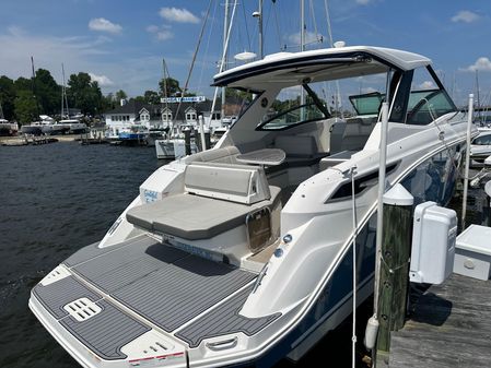 Sea Ray 320 Sundancer image