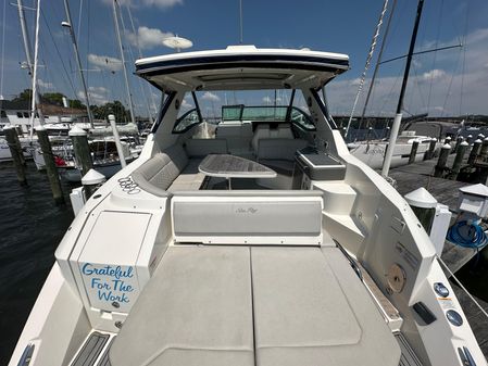 Sea Ray 320 Sundancer image