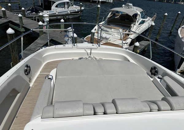 Sea Ray 320 Sundancer image