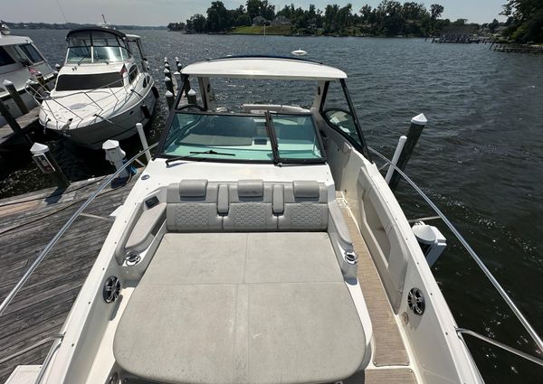 Sea Ray 320 Sundancer image