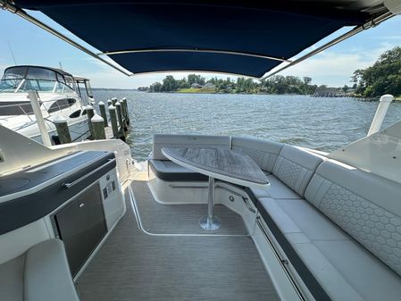 Sea Ray 320 Sundancer image