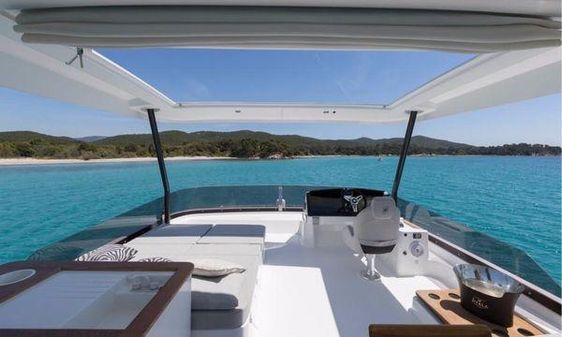 Fountaine Pajot MY6 image