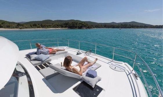 Fountaine Pajot MY6 image