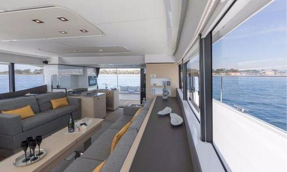 Fountaine Pajot MY6 image