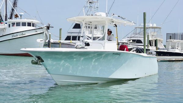 Southport 28 Center Console image