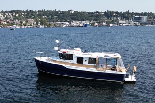 Ranger Tugs R-31 S image