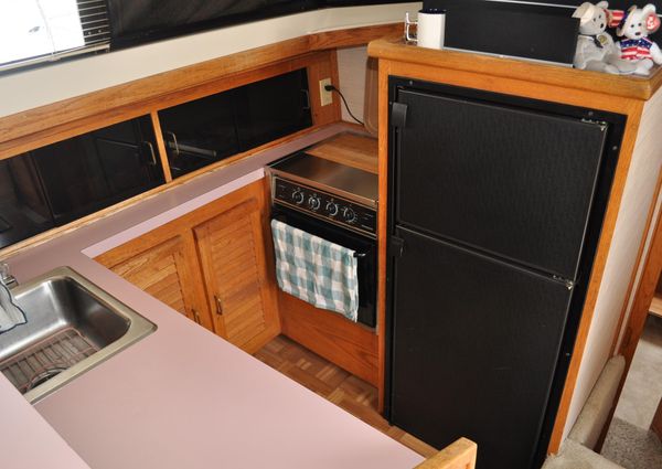 Mainship 40-DOUBLE-CABIN image