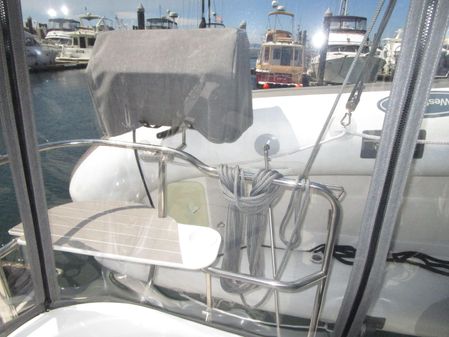 Hunter 36 image